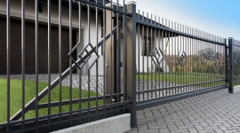 Ogrodzenie bezpieczne, czyli jakie?