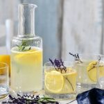 Jak atrakcyjnie podawać napoje i desery